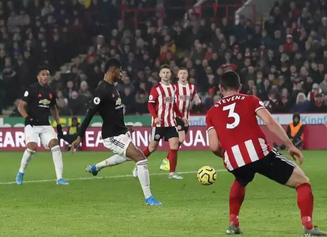  阿森纳青春风暴来袭，小将传射助枪手完胜保级队  