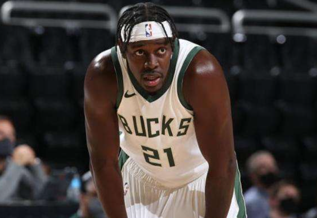  霍勒迪攻防一体雄鹿主场轻取华盛顿奇才